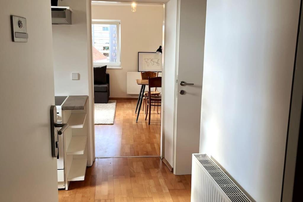 Cozy City Center Apartment Graz Exterior photo